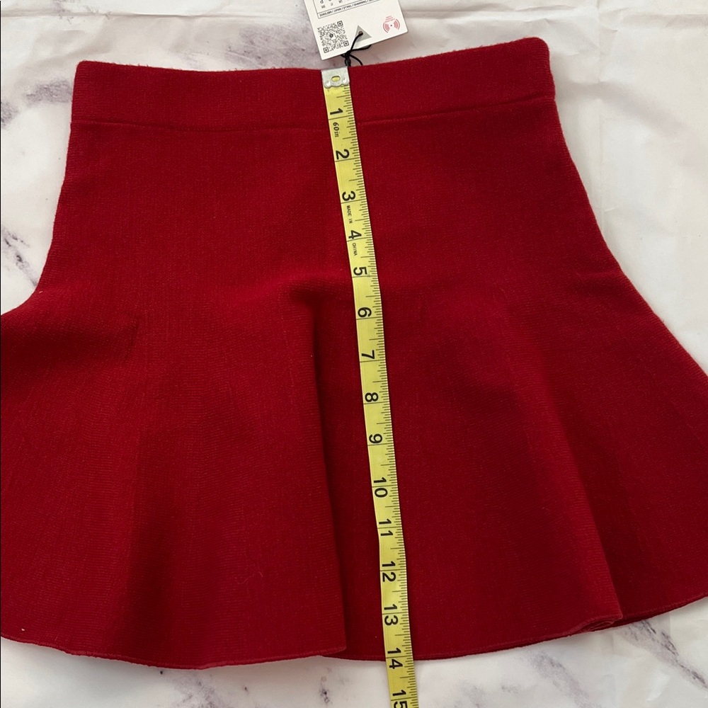NWT Zara Red Flared Circle Skirt Burgundy - Size S but fits like XS - Picture 5 of 7